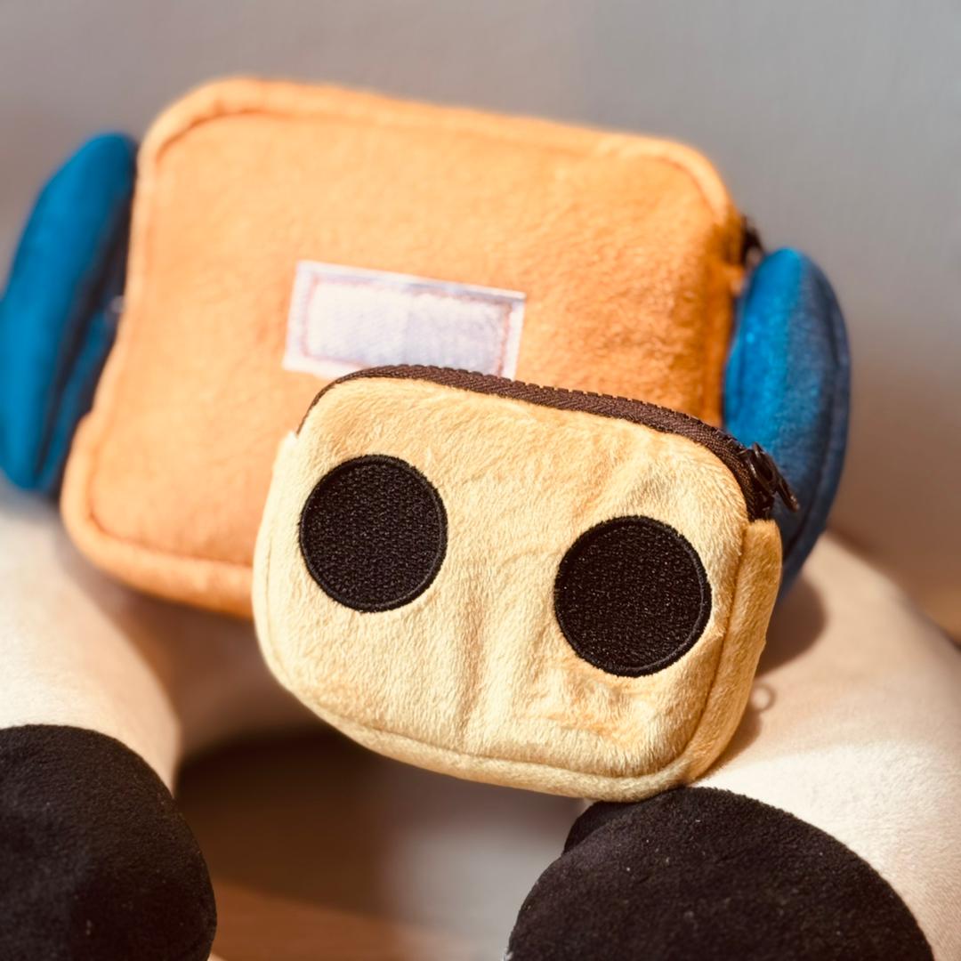 Plush Pouch - Cassetty